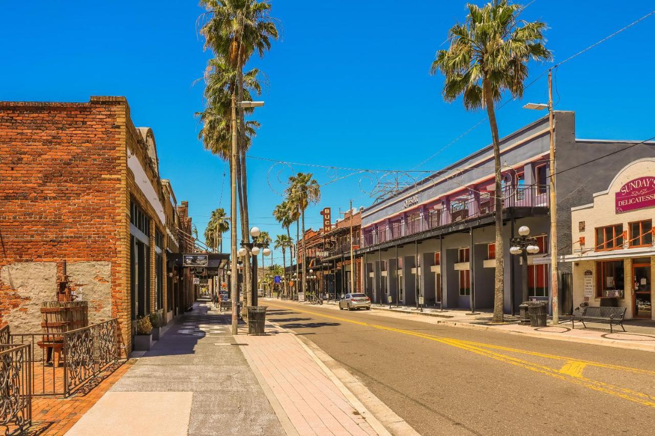 Frontdesk 1910 E 7Th Ave Apts Historic Ybor Tampa 아파트 외부 사진